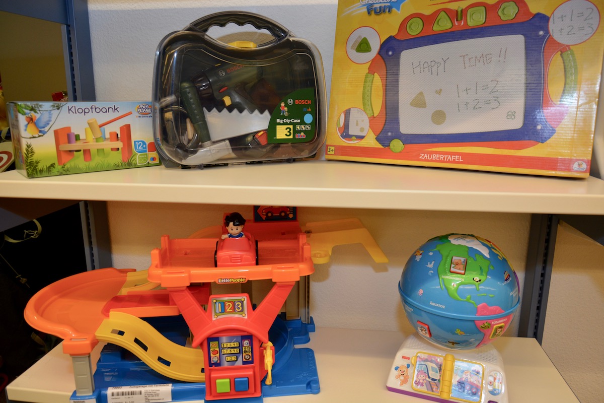 Neue Spielsachen für Kleinkinder